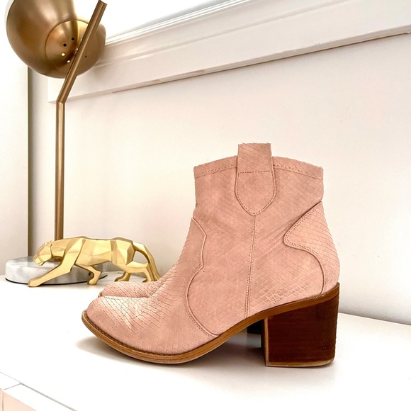 Dirty Laundry Shoes - ‘Dirty Laundry’ Distressed Pink Ankle Boots